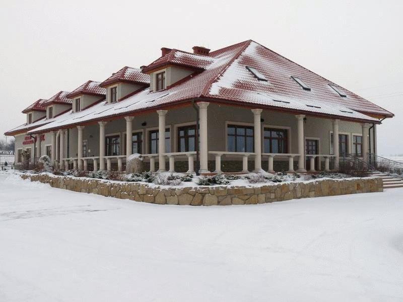Hotel Zajazd Sokol Nienadówka Exterior foto